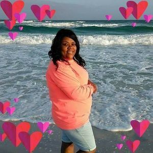 Meet your Posher, Angie